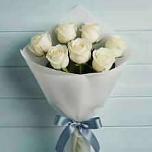 Букет 7 Белых роз Эдлесс Лав в Анне
