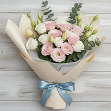 Букет цветов из:  Лизиантусы в Анне