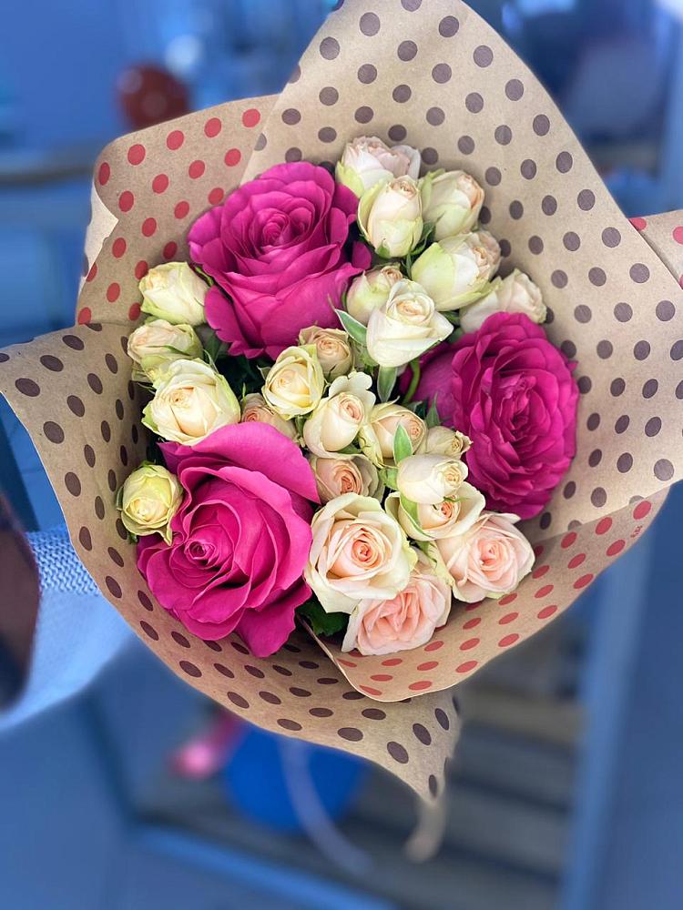 Букет цветов из: Розы в Анне