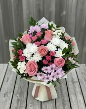 Букет цветов из:  Альстромерии, Гвоздики, Розы и Хризантемы в Анне