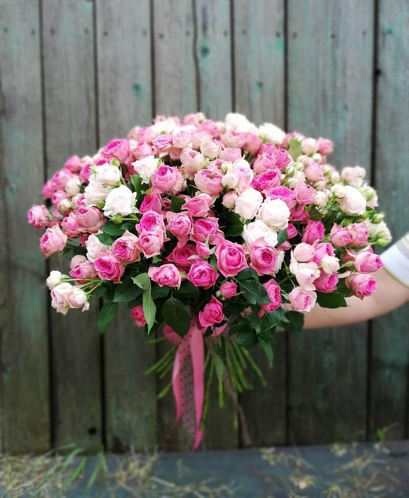 Букет Розовые кустовые розы Натали и Лав Лидия в Анне