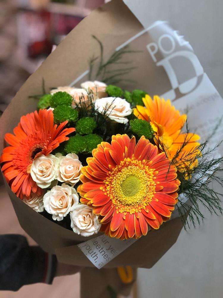 Букет цветов из: Герберы, Хризантемы и Розы в Анне