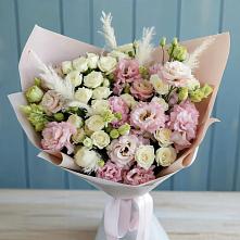 Букет цветов из:  Альстромерии и Розы в Анне